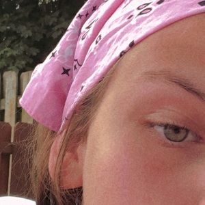 Meet your Posher, Bella